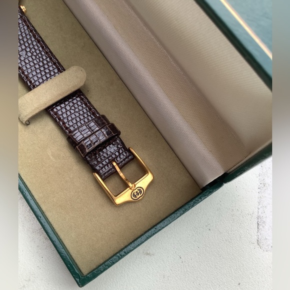 Authentic GUCCI watch UNISEX ❤️💚 - Picture 14 of 14